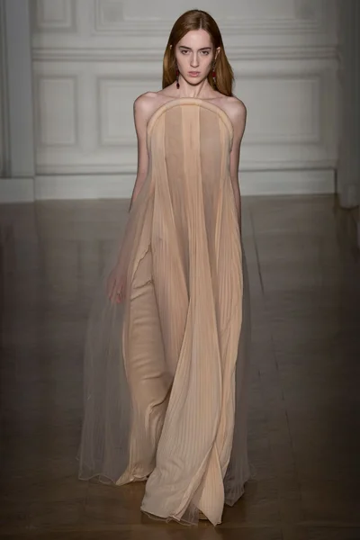 Look 37